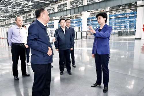 梁惠玲蒞臨九洲集團，深入包聯(lián)企業(yè)調(diào)研